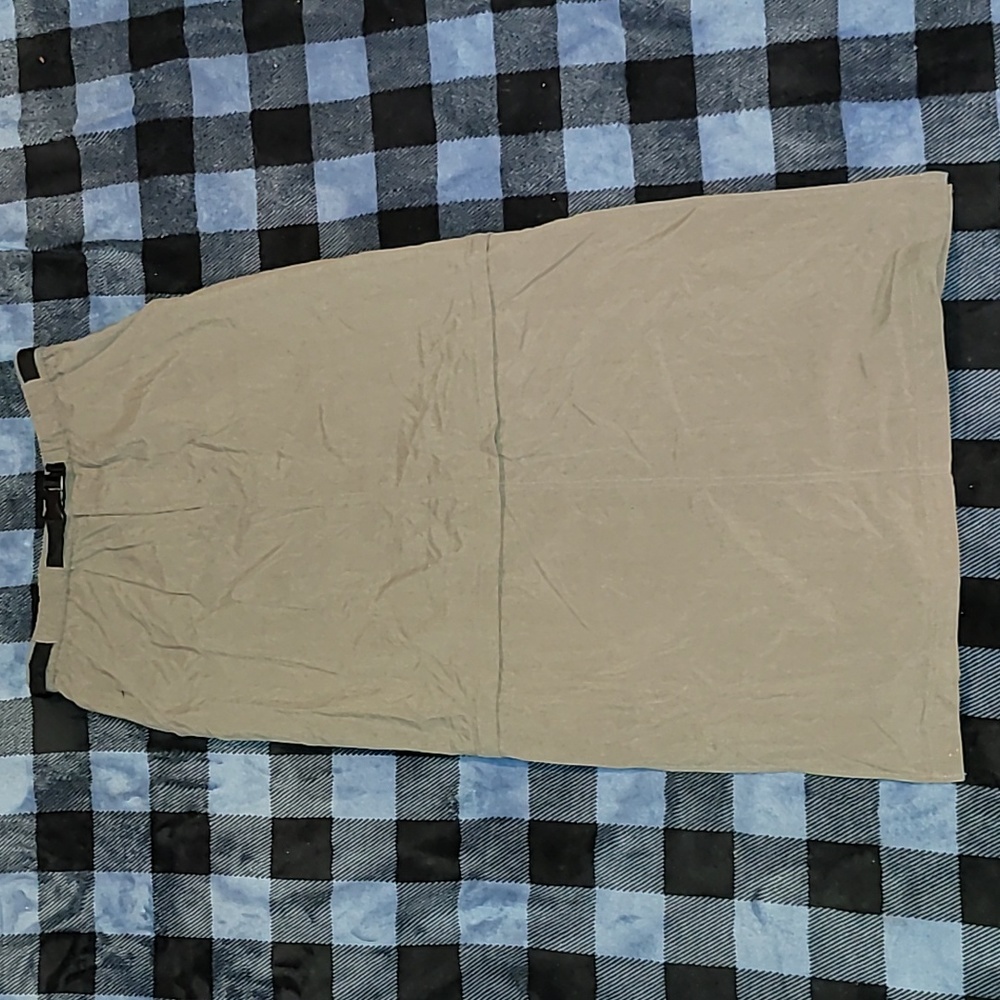 Vintage. 90's. Columbia Sportswear. Outdoor dress/skirt. Women's size M